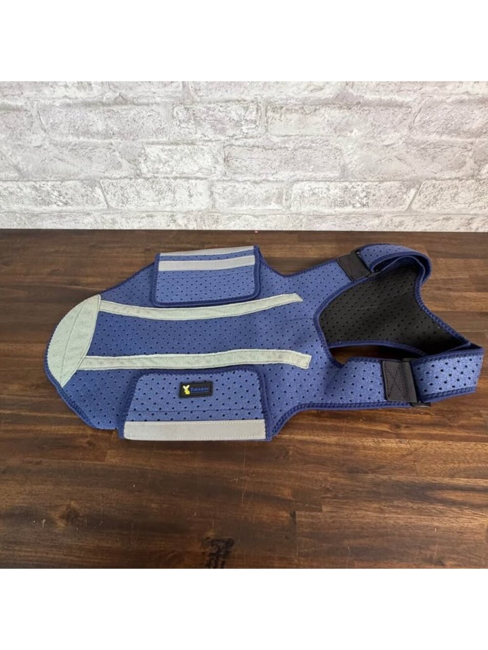 NEW Yrenoer brand dog anxiety vest LARGE